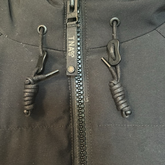 TNA / Aritzia Long Down Puffy Winter Jacket - Picture 4 of 11